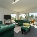 Luxurious In Ferienhaus Kakma