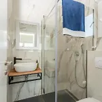 Luxurious In *