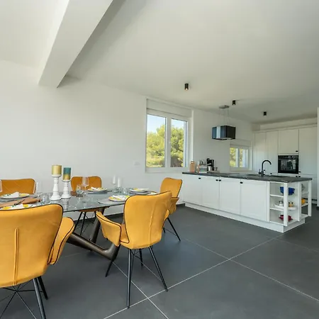 Ferienhaus Luxurious In *